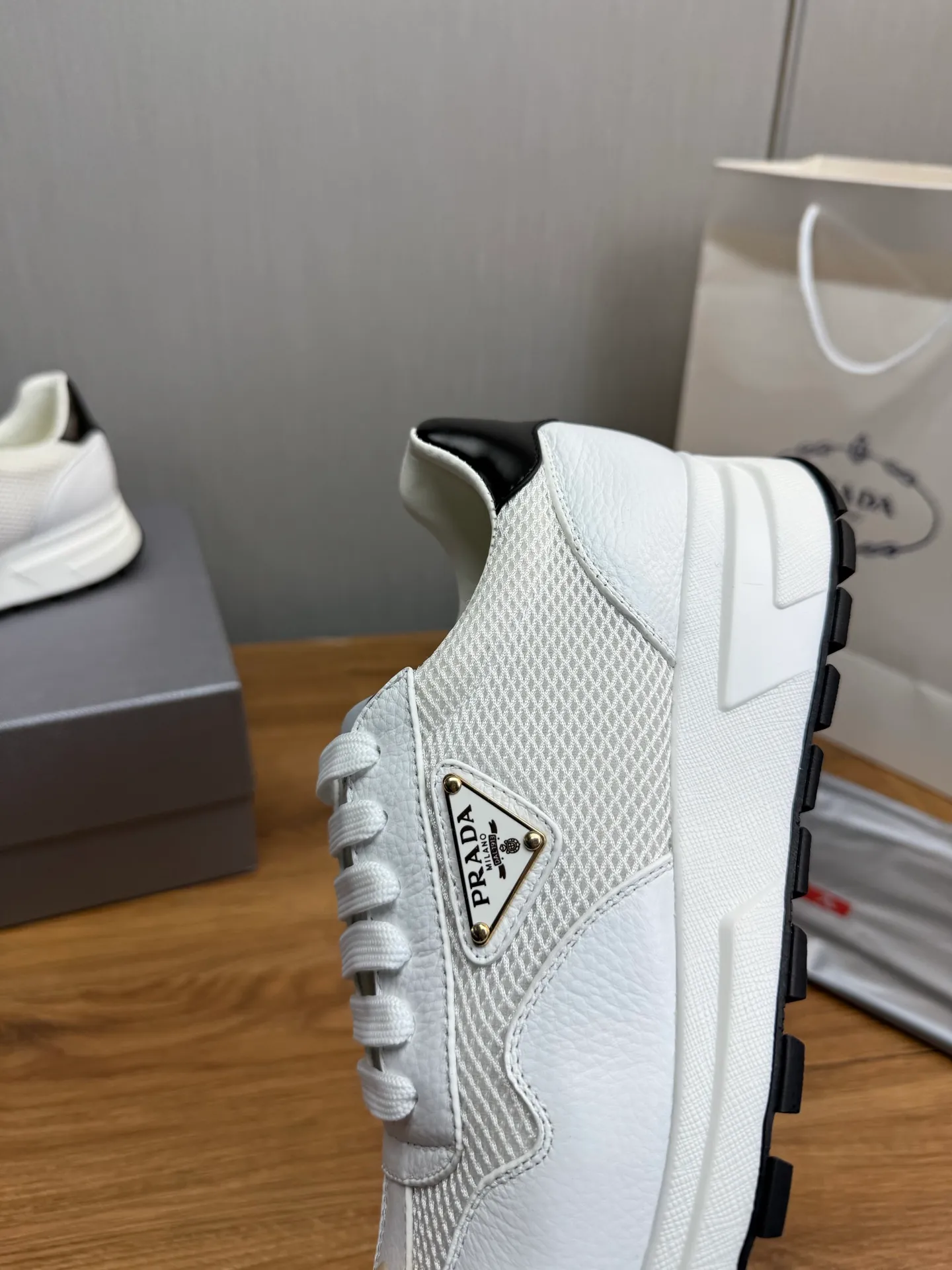Men's shoes 💰560💰 [PRADA] Men's shoes are popular in the counter, official website is synchronized, 1 high-quality shipment ✔️Original cowhide mesh + cowhide lining, 1🆚1 replica, original sole, 38-45 (45 customized, non-refundable)